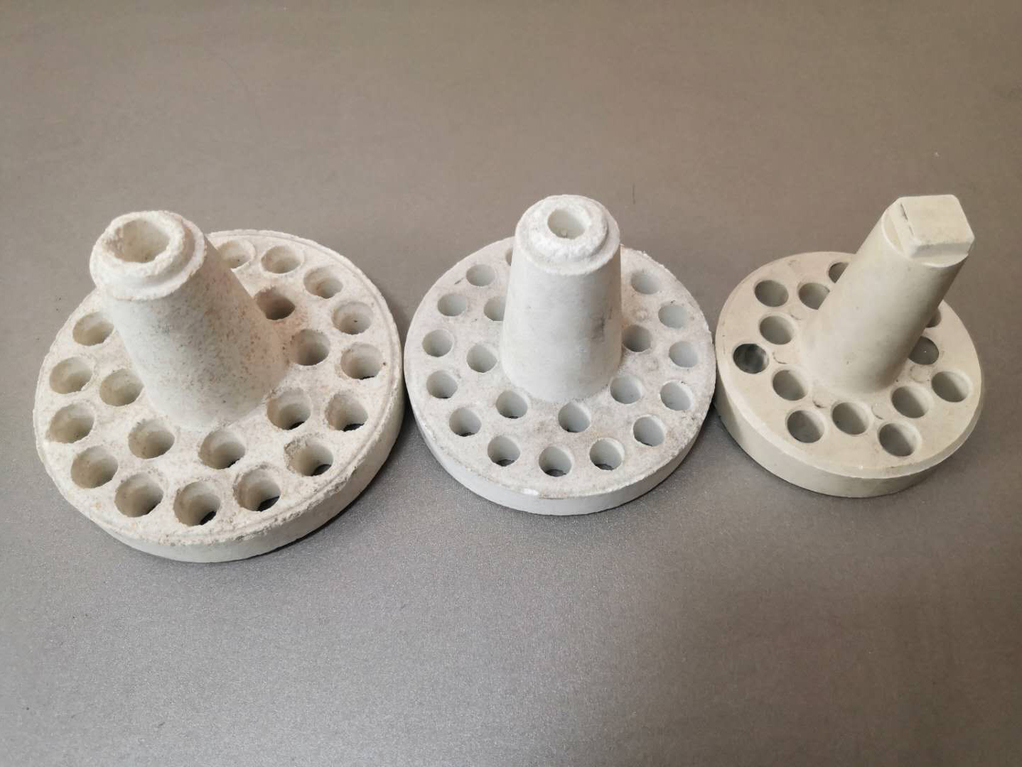 耐热钢及绝缘材料